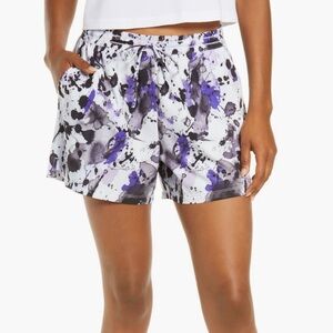 NWT Zella Getaway Print High Waist Shorts, Size Small